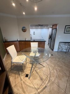 Aluguel de apartamento no Royal Ambassador 612