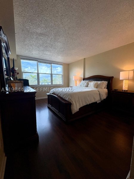 Apartment for rent at The Wave Condo 429