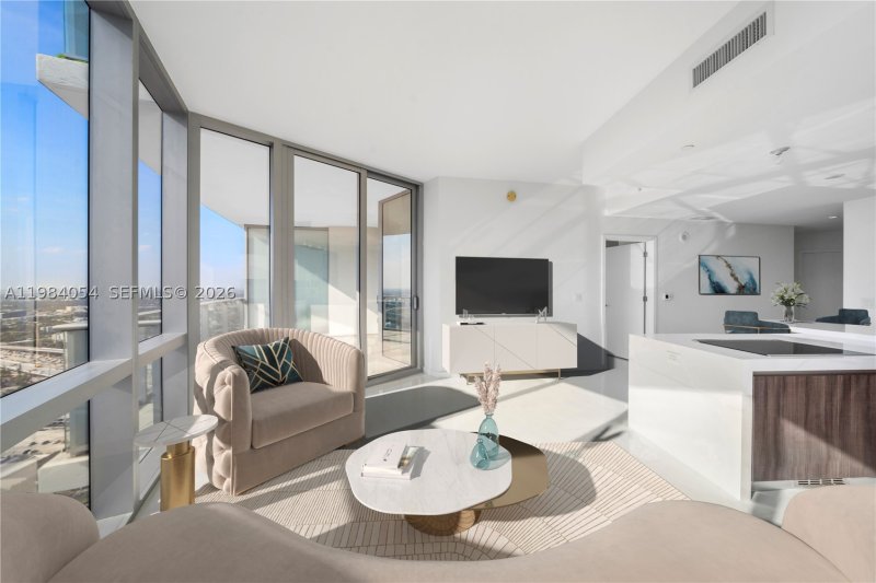 Condo for sale at Paramount Miami WorldCenter 4010
