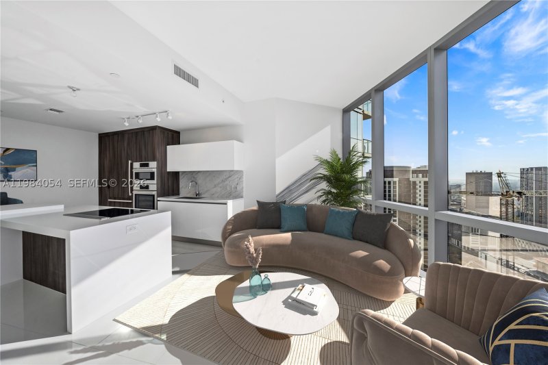 Condo for sale at Paramount Miami WorldCenter 4010