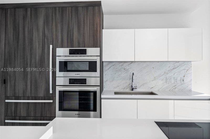 Condo for sale at Paramount Miami WorldCenter 4010