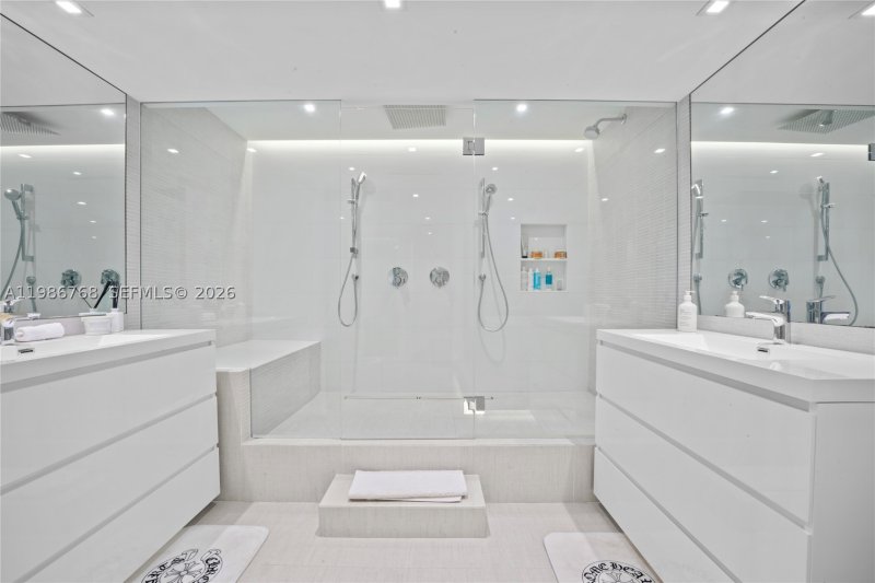 Alquiler de apartamento en Roney Palace 624