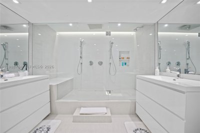 Alquiler de apartamento en Roney Palace 624
