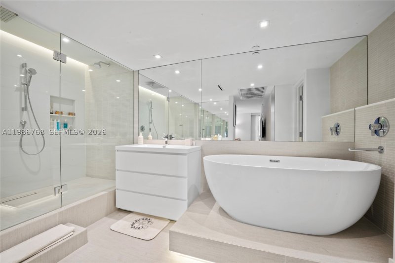Alquiler de apartamento en Roney Palace 624