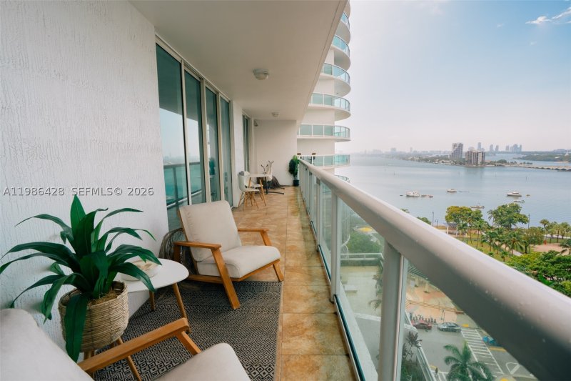 Condo for sale at 1800 Club 1412