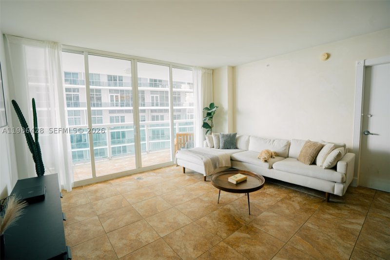 Condo for sale at 1800 Club 1412
