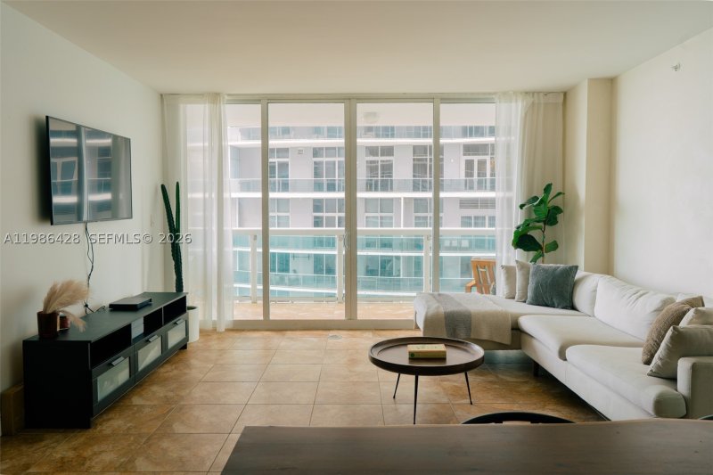 Condo for sale at 1800 Club 1412
