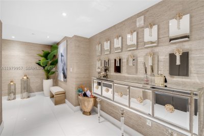 Comprar apartamento no 900 Biscayne PH6109