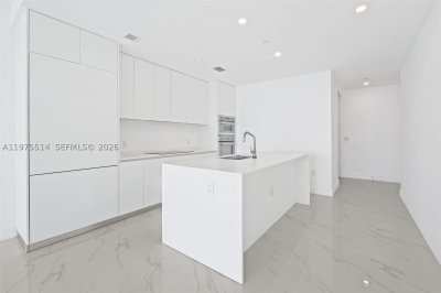 Comprar apartamento no Aria Reserve Miami 805