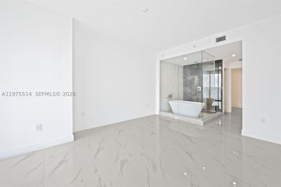 Comprar apartamento no Aria Reserve Miami 805