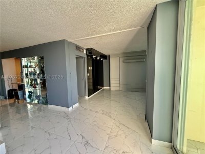 Comprar apartamento en Parker Dorado 509