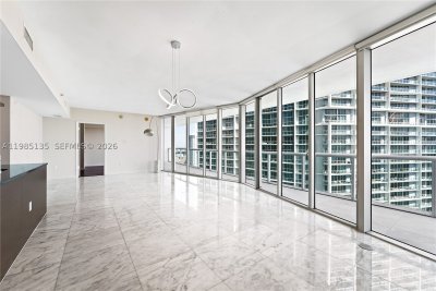 Aluguel de apartamento no Icon Brickell Tower II 3904