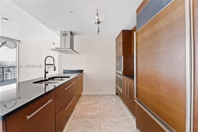 Aluguel de apartamento no Icon Brickell Tower II 3904