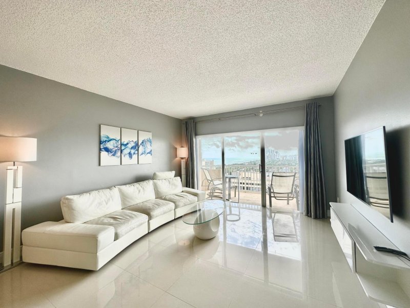 Apartment for rent at The Hemispheres 21a