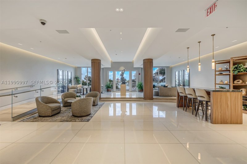 Condo for sale at One Tequesta Point 807