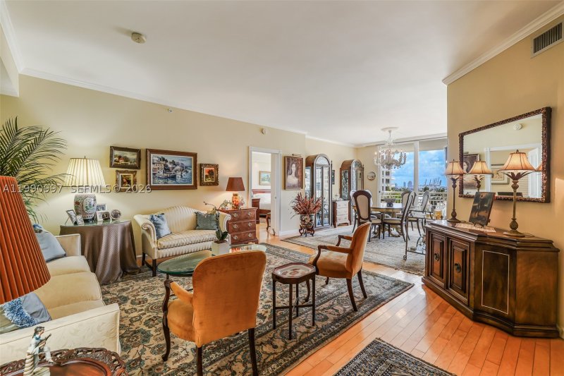 Condo for sale at One Tequesta Point 807