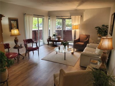 Comprar apartamento en Villa Capri 206