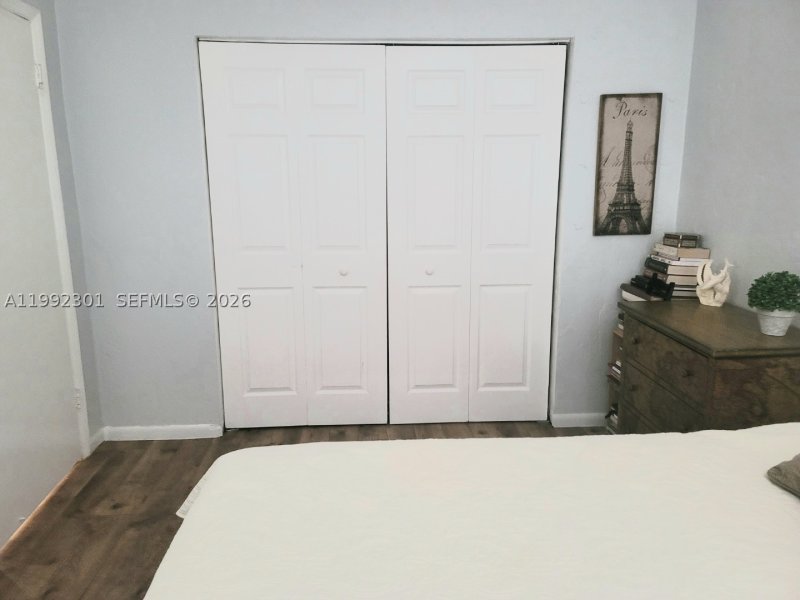 Condo for sale at Villa Capri 206
