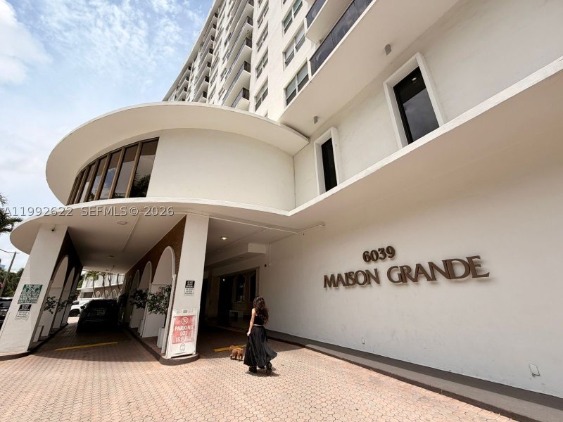 Apartment for rent at Maison Grande 1506