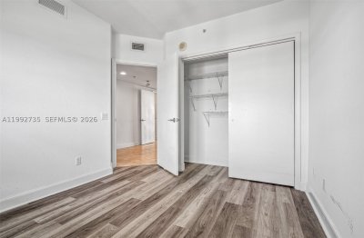 Comprar apartamento no One Fifty One at Biscayne 1706