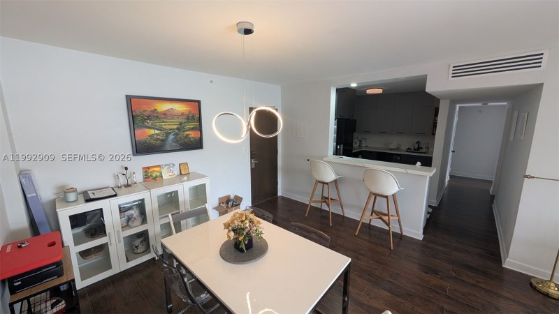 Apartment for rent at Flamingo 822S