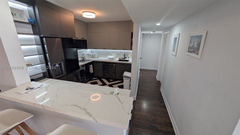 Apartment for rent at Flamingo 822S
