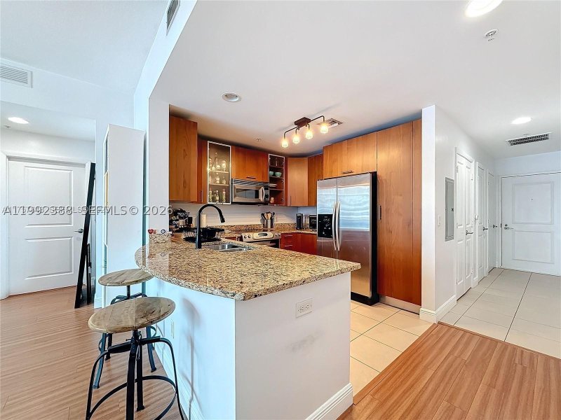 Apartment for rent at Ocean Marine Yacht Club 605