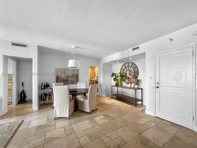 Comprar apartamento en The Plaza Bal Harbour 502