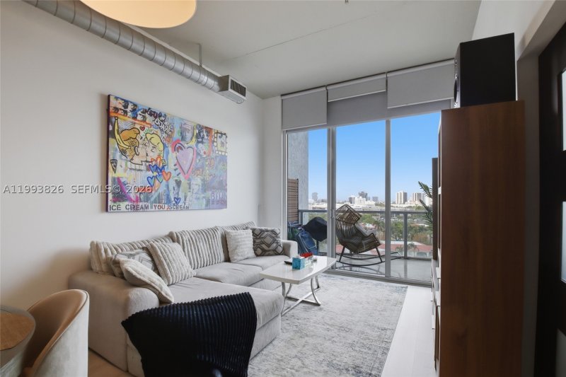 Condo for sale at Uptown Marina Lofts 904
