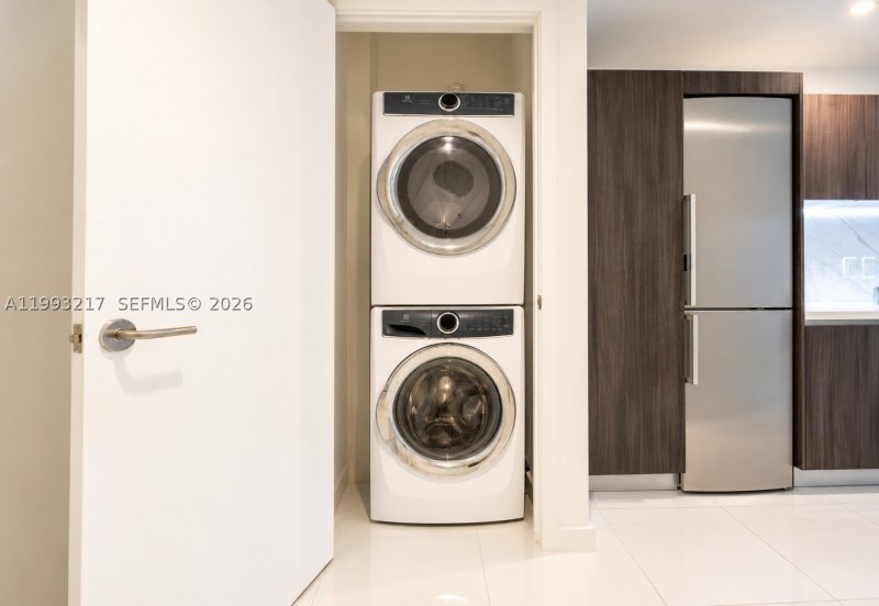 Condo for sale at Paramount Miami WorldCenter 205