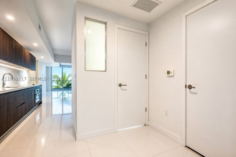 Condo for sale at Paramount Miami WorldCenter 205