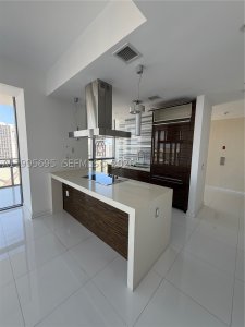 Comprar apartamento en Marquis 2605