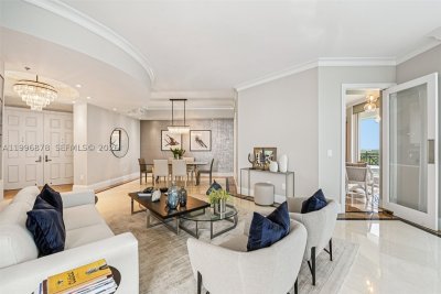 Aluguel de apartamento no Gables On The Green 1501
