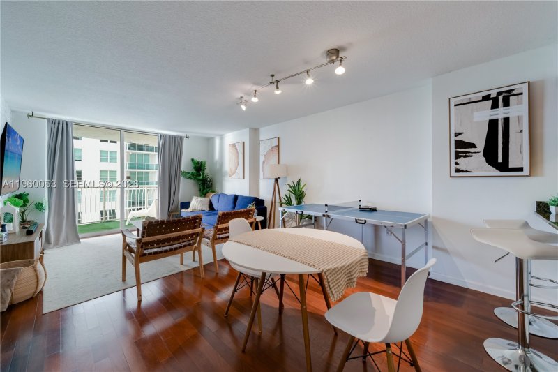 Property photo # 9