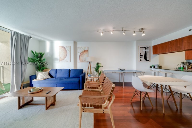 Property photo # 6
