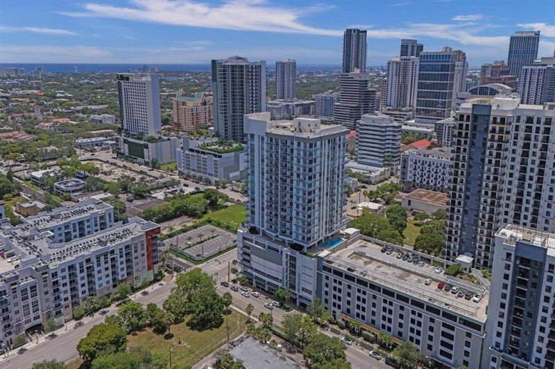 Condo for sale at Strada 315 1201