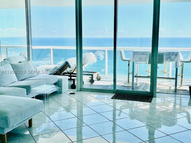 Condo for sale at La Gorce Palace 2802