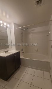 Aluguel de apartamento no Aventi at Aventura 1607