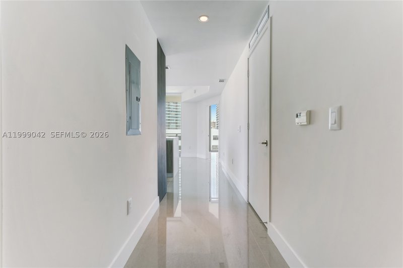 Apartment for rent at Biscayne Beach 801