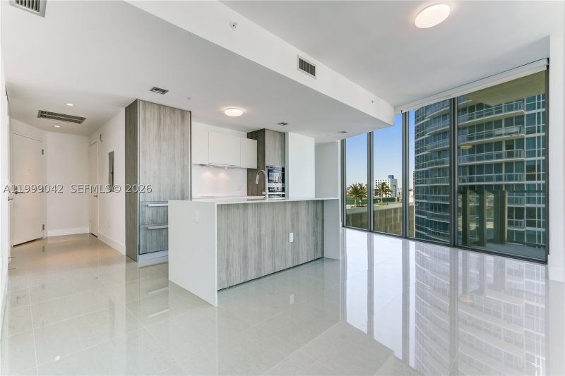 Apartment for rent at Biscayne Beach 801