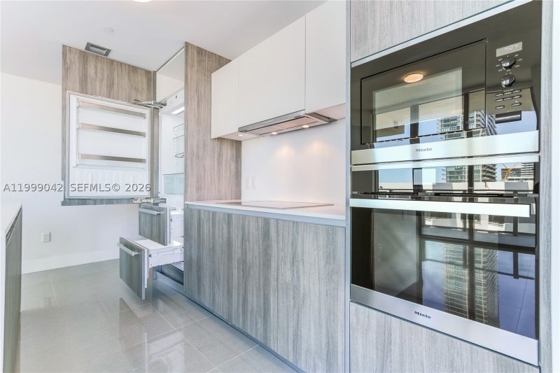 Apartment for rent at Biscayne Beach 801