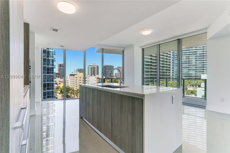 Apartment for rent at Biscayne Beach 801