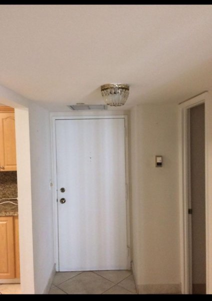 Alquiler de apartamento en Brickell Place III A707