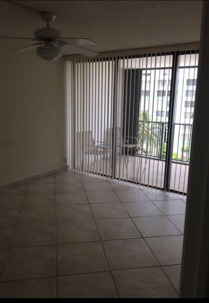 Alquiler de apartamento en Brickell Place III A707