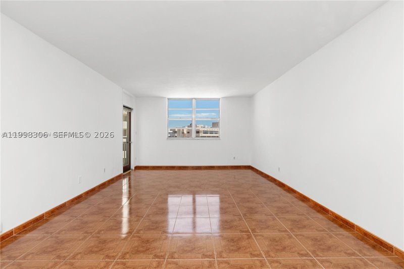 Condo for sale at Plaza Towers South 1103