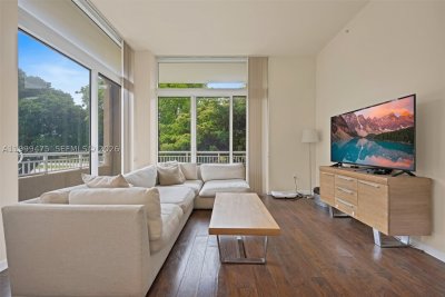 Comprar apartamento en Turnberry On The Green 208