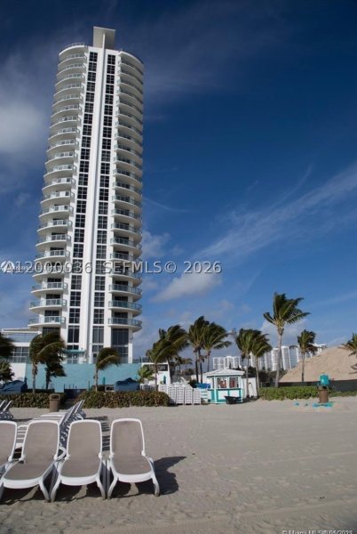 Comprar apartamento en M Resort Residences 508