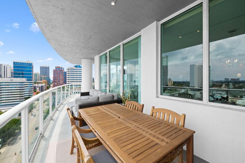 Condo for sale at Strada 315 1506
