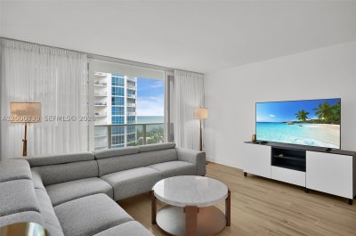 Alexander Towers Apt #808