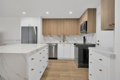 Aluguel de apartamento no Alexander Towers 808
